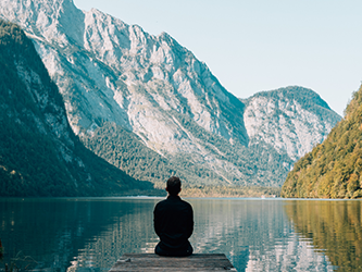 8 Ways To Practice Mindfulness During A Busy Day